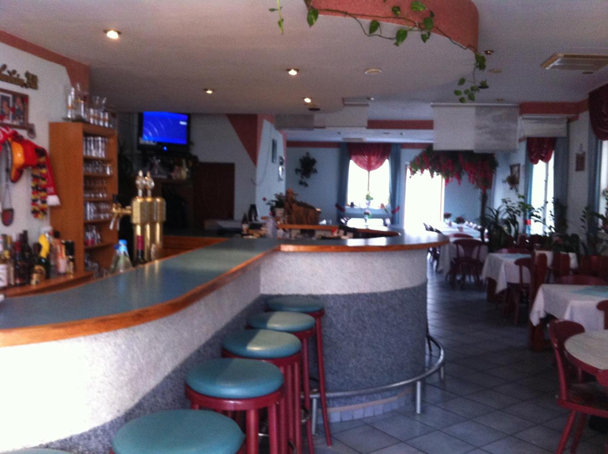 Zur Burg Eltz Hotel Moselkern Ngoại thất bức ảnh